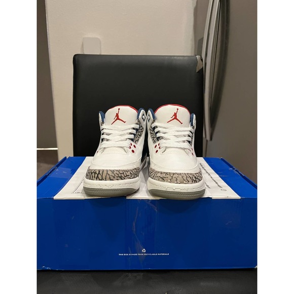 JORDAN 3 Retro True Blue GS 2016 - Picture 3 of 8